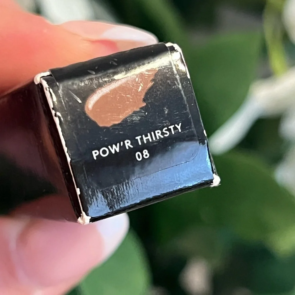 FENTY BEAUTY • FENTY ICON VELVET LIQUID LIPSTICK • POW'R THIRSTY 08